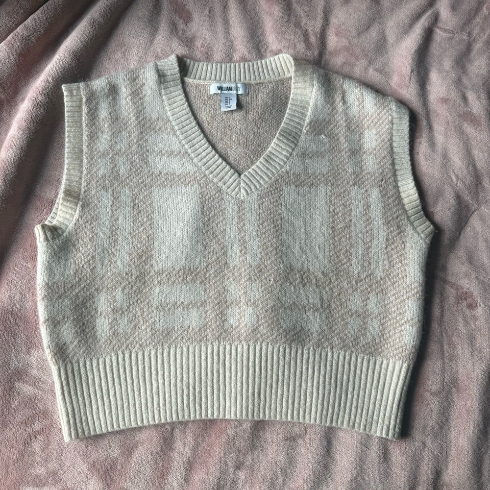 H&M Beige V-Neck Sweater Vest